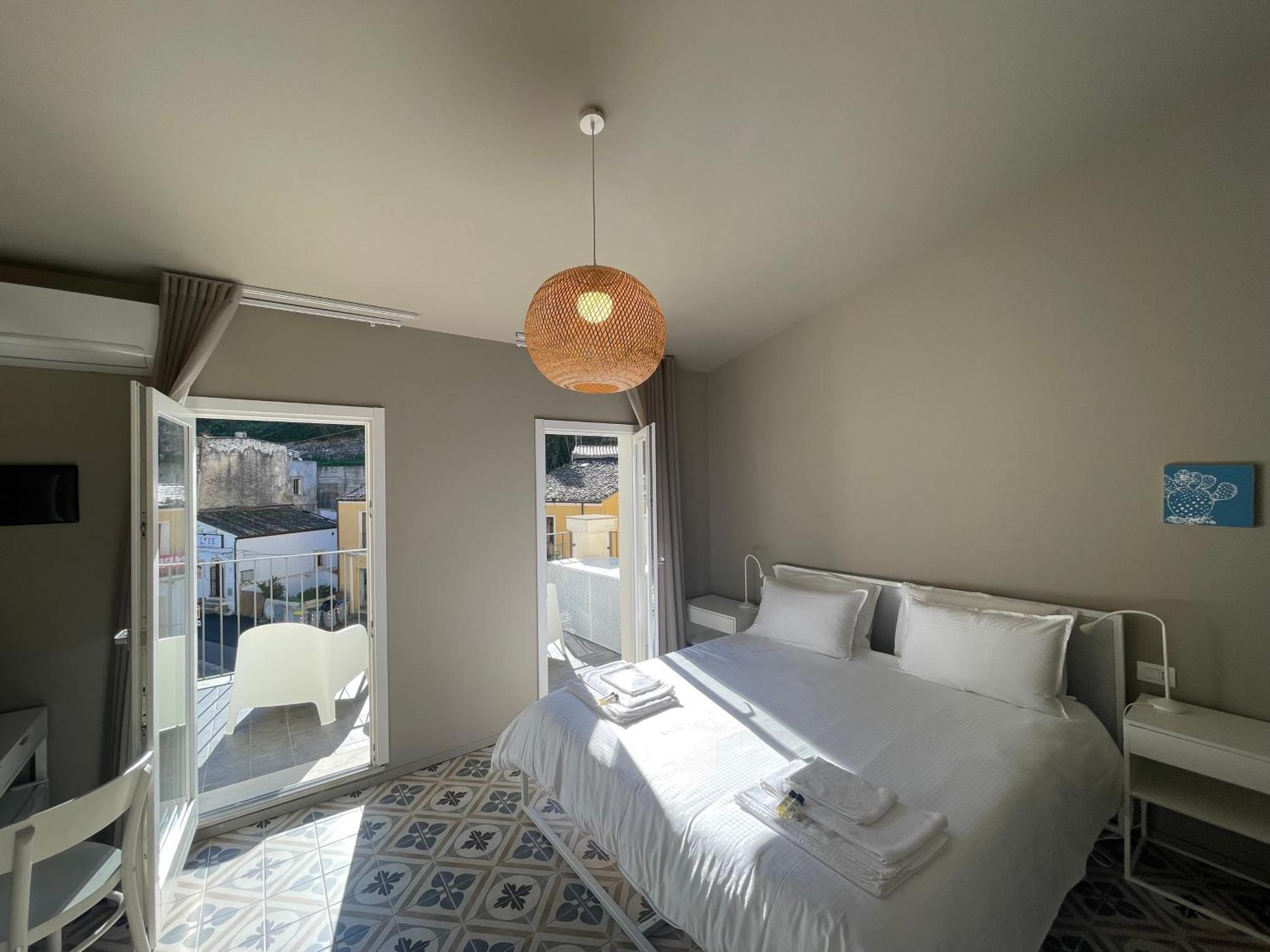 Moronero Hotell Ragusa Eksteriør bilde